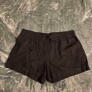 Old navy shorts with pockets
